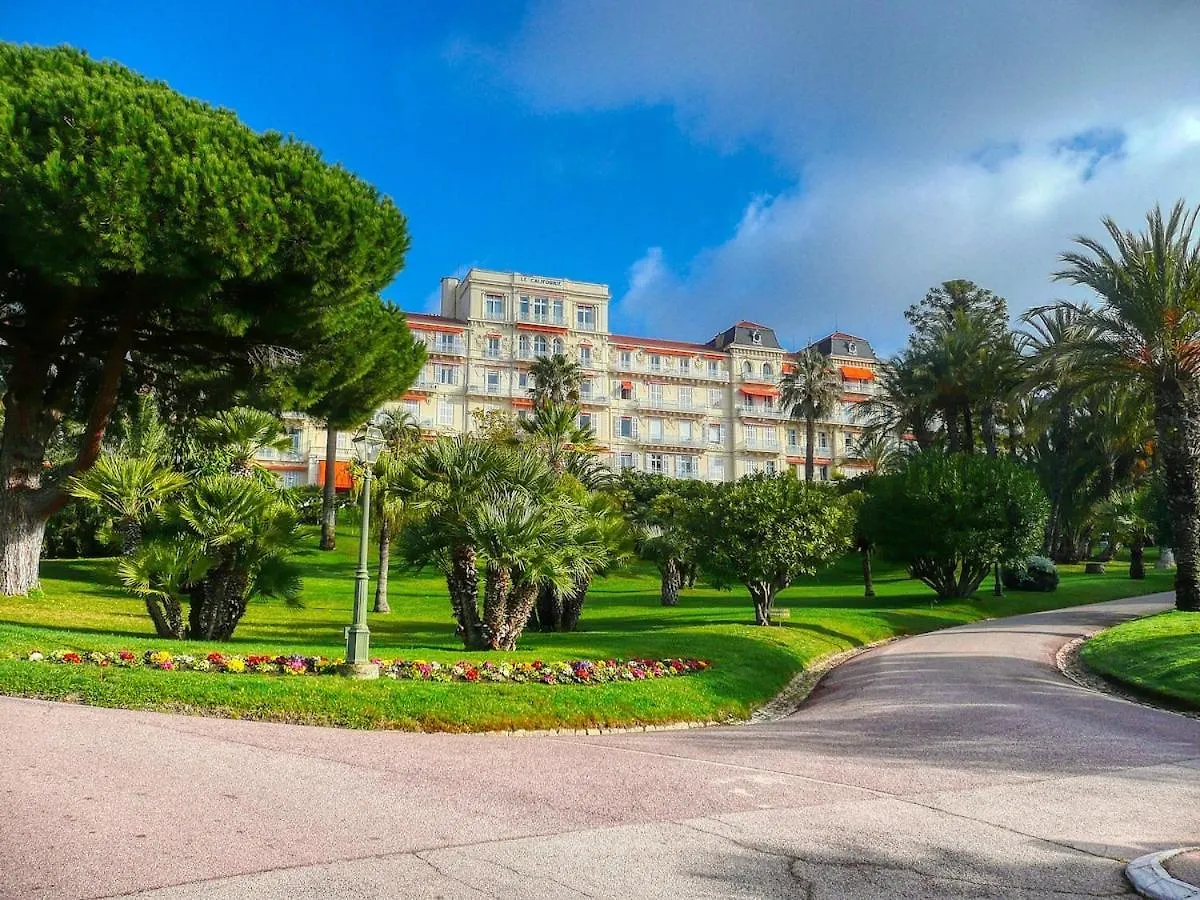 Spacious Apartment - High Standing Residence Cannes